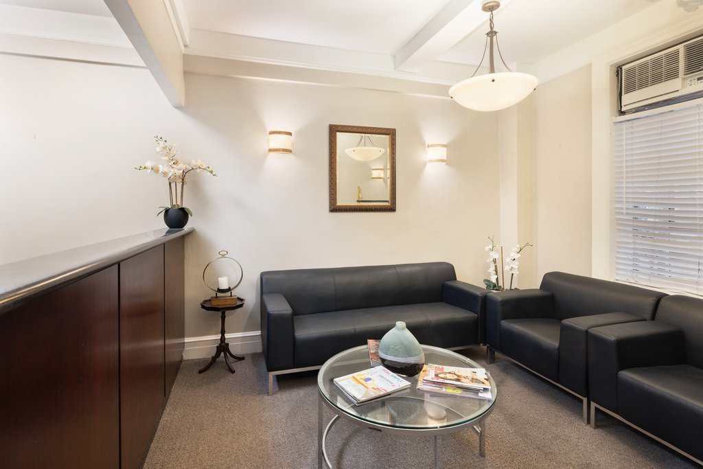 895 Park Avenue, Unit 1B