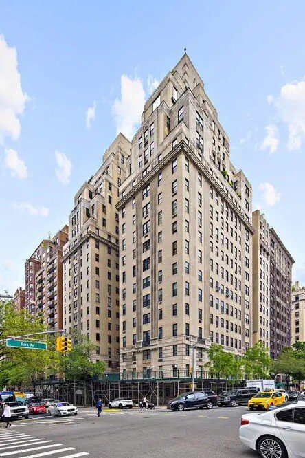 895 Park Avenue, Unit 1B photo 6