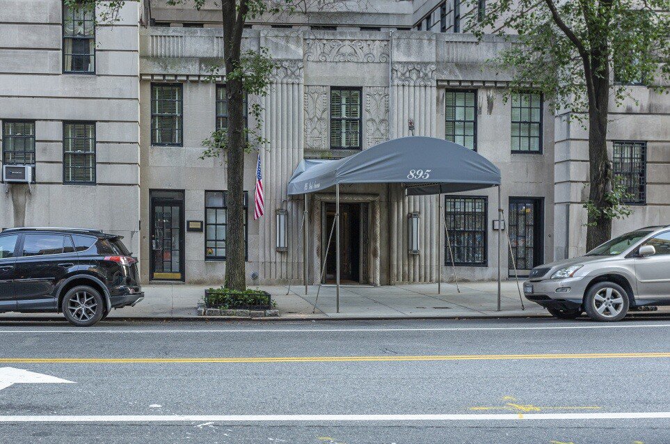 895 Park Avenue, Unit 1B photo 8