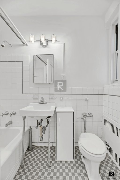 310 West 55th Street, Unit 6K photo 6