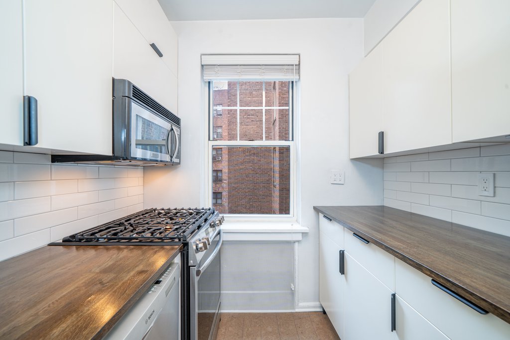720 Fort Washington Avenue, Unit 3F photo 6