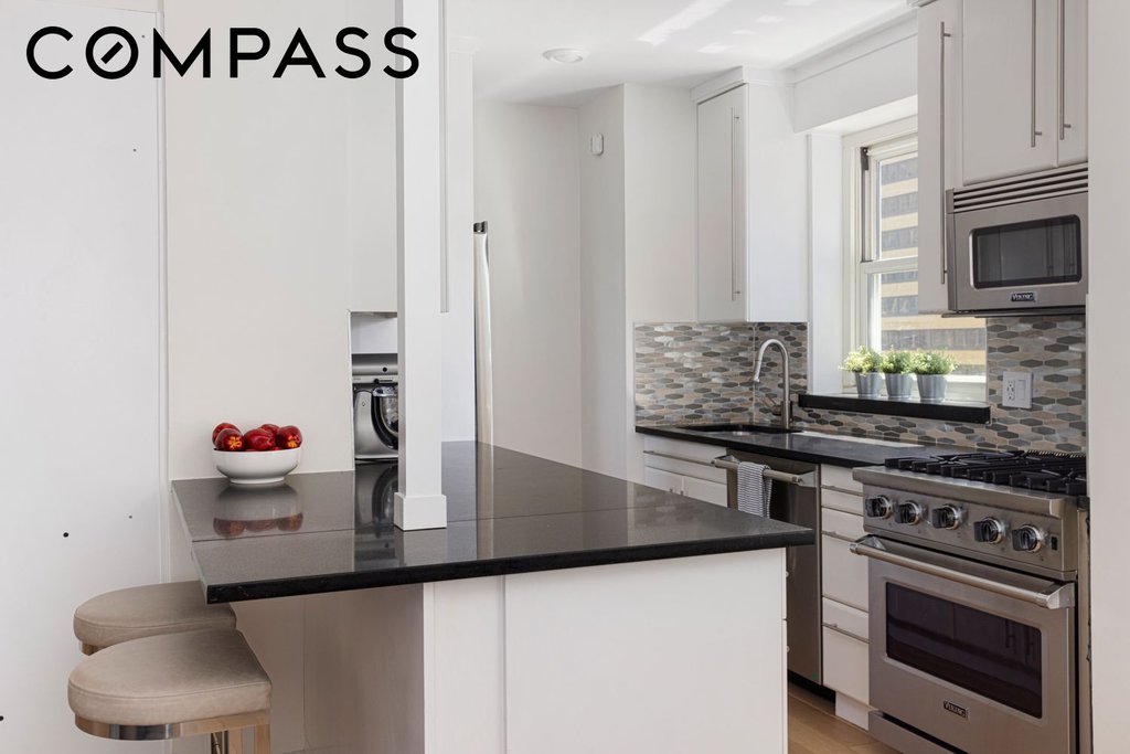 159 West 53rd Street, Unit 34E photo 9