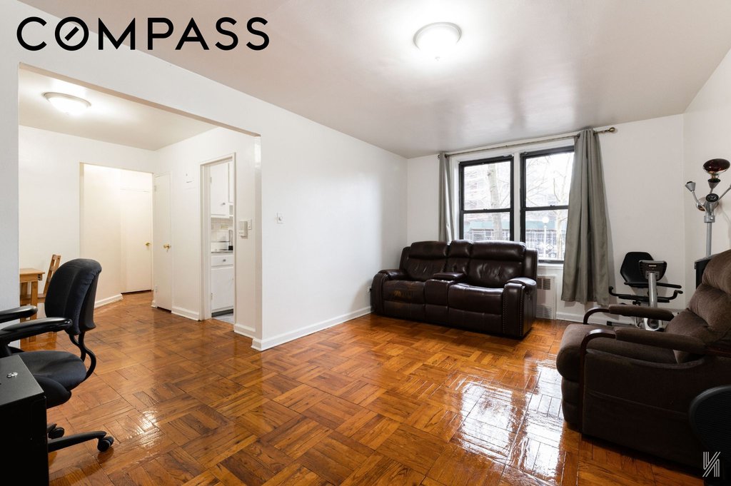 33-24 Junction Boulevard, Unit 1R photo 5