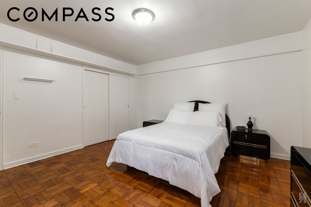 33-24 Junction Boulevard, Unit 1R photo 13