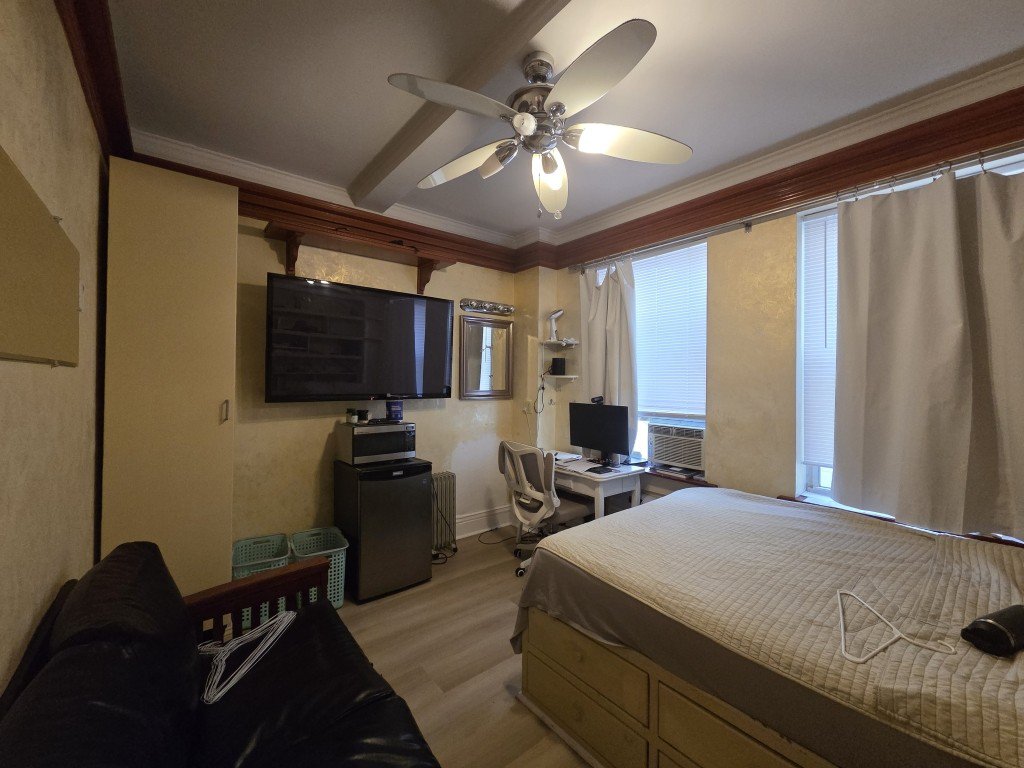 240 West 98th Street, Unit 1011D photo 18