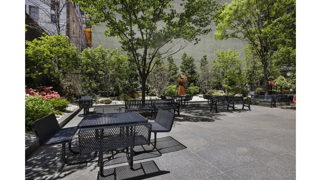 845 United Nations Plaza, Unit 82B photo 13