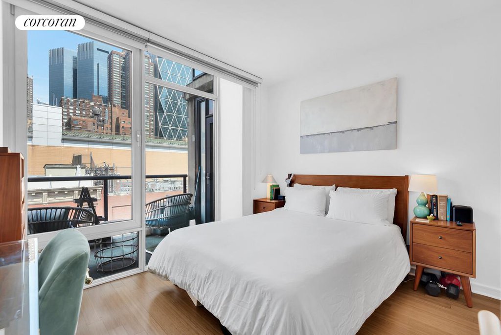 350 West 53rd Street, Unit 6G photo 3