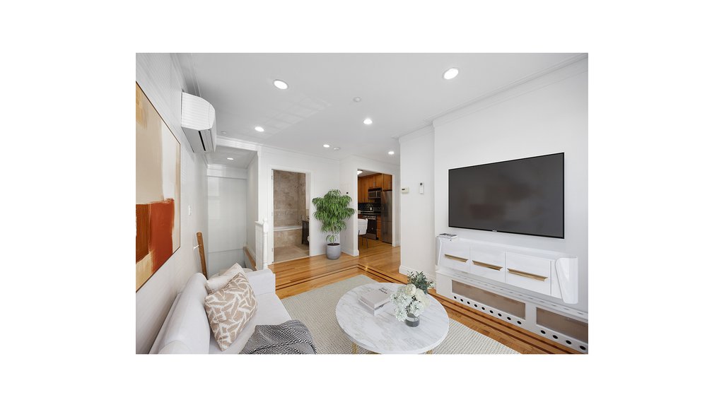 216 Calyer street, Unit 1A photo 2
