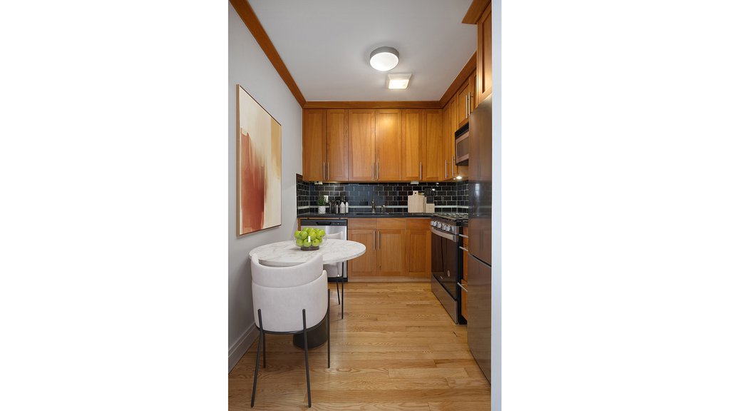 216 Calyer street, Unit 1A photo 3