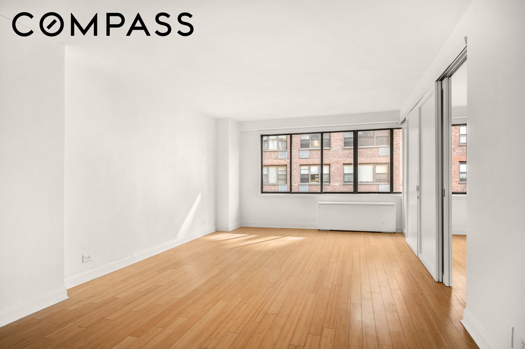 345 East 73rd Street, Unit 3A photo 2