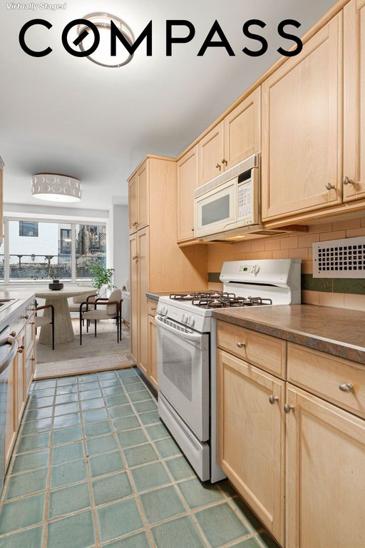 315 West 70th Street, Unit 2D photo 4