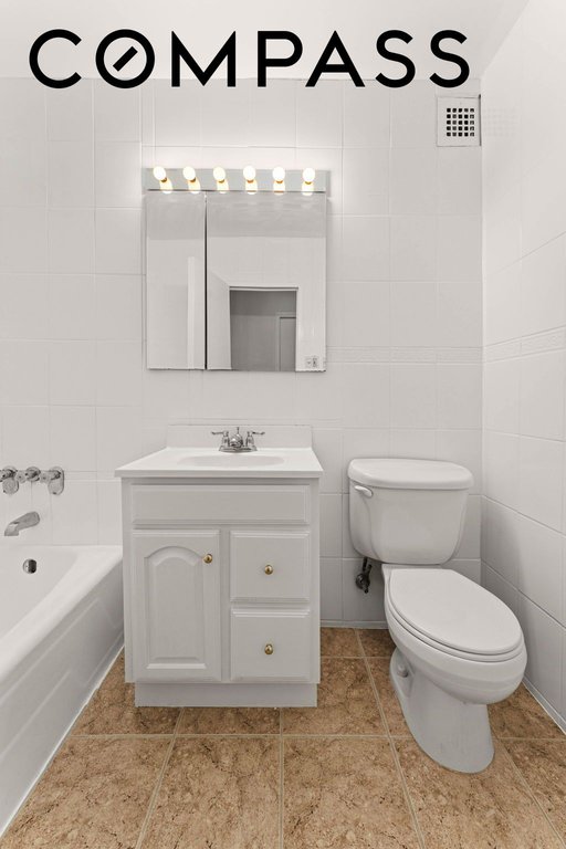 315 West 70th Street, Unit 2D photo 14