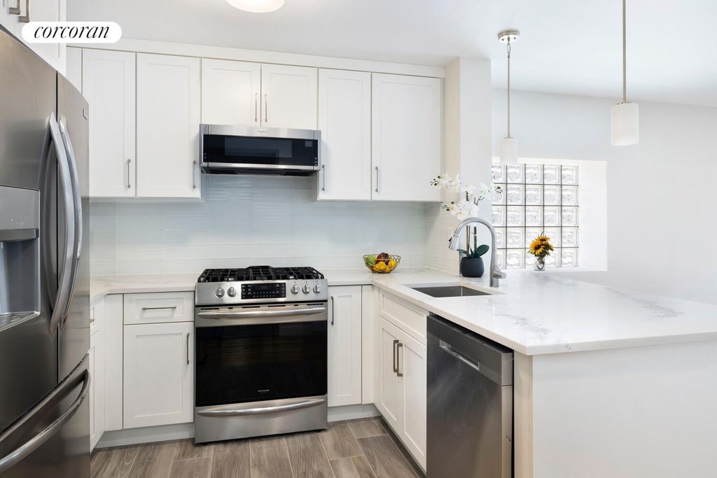 23-16 31st Avenue, Unit 5D