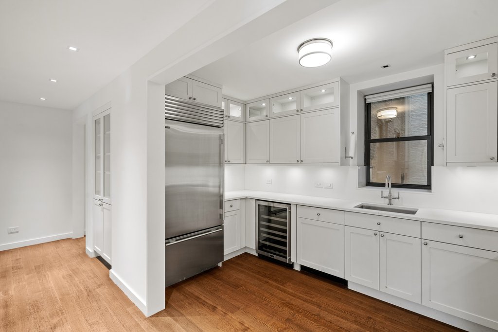 478 Central Park West, Unit 1A photo 11