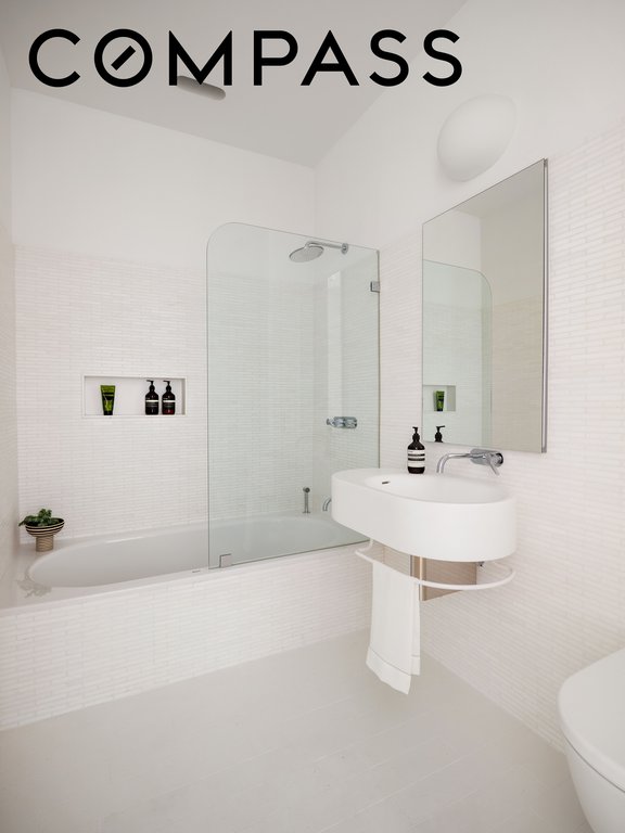 56 Leonard Street, Unit 33AWEST photo 9
