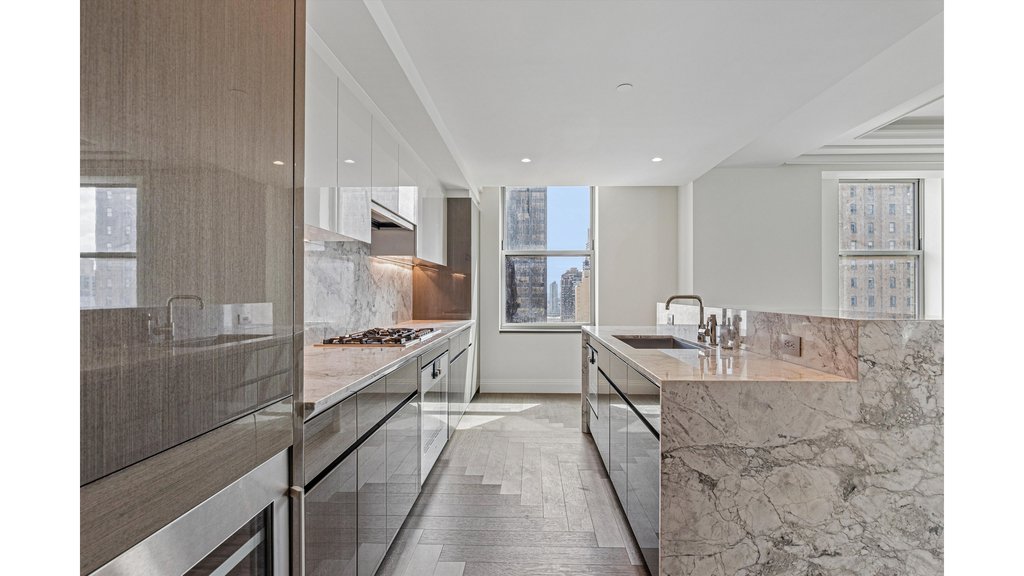 303 Park Avenue, Unit 2811 photo 3