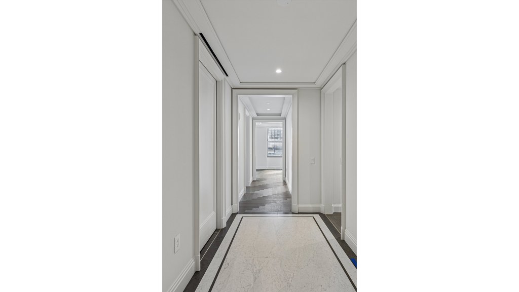 303 Park Avenue, Unit 2811 photo 12