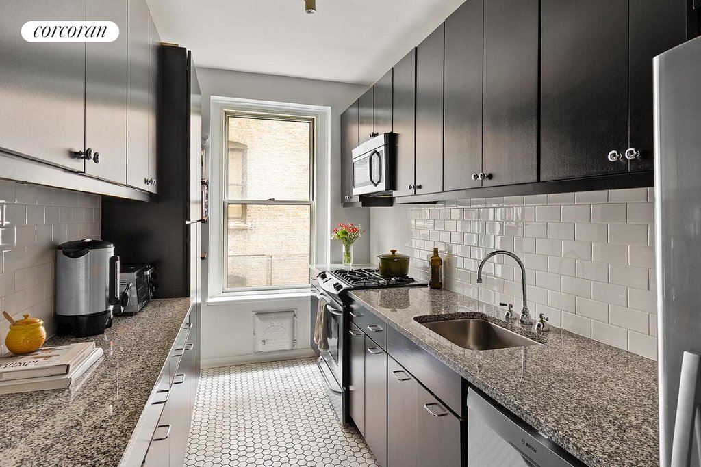 215 West 91st Street, Unit 47 photo 3