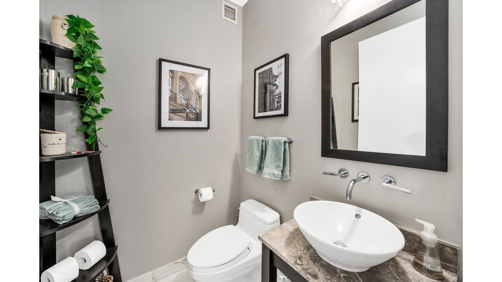 230 West 56th Street, Unit 54F photo 11