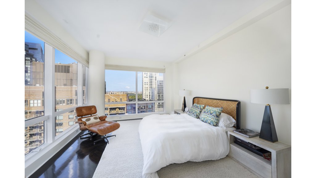 230 West 56th Street, Unit 54F photo 7