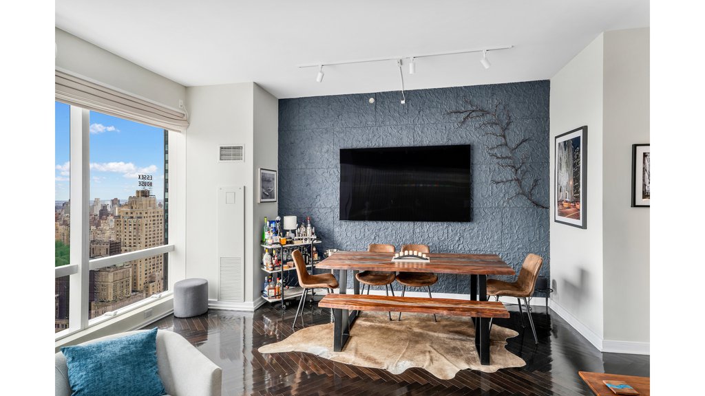 230 West 56th Street, Unit 54F photo 2