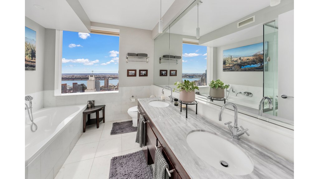 230 West 56th Street, Unit 54F photo 8