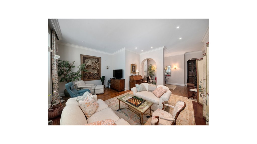 2 East End Avenue, Unit 1E photo 2