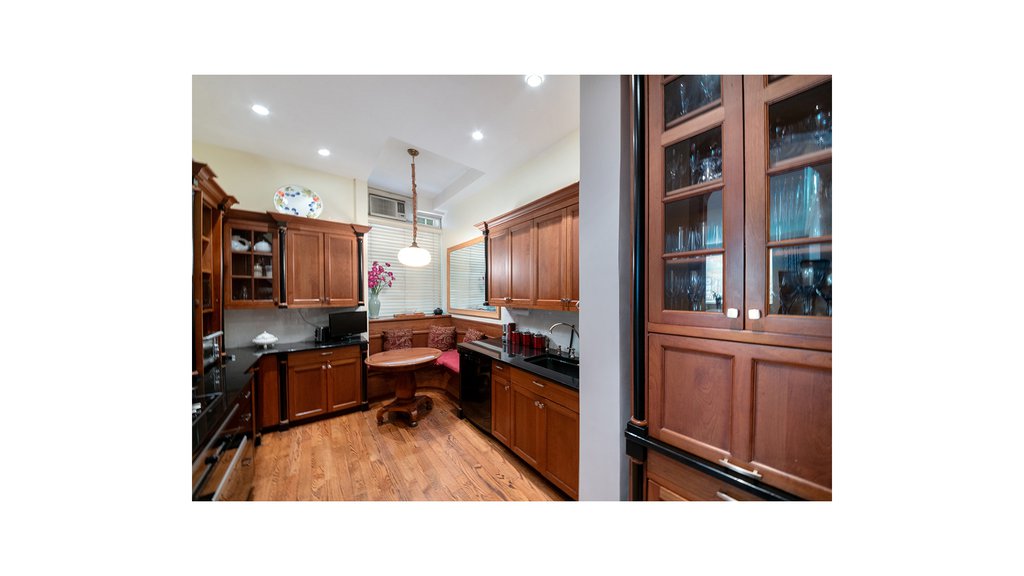 2 East End Avenue, Unit 1E photo 8