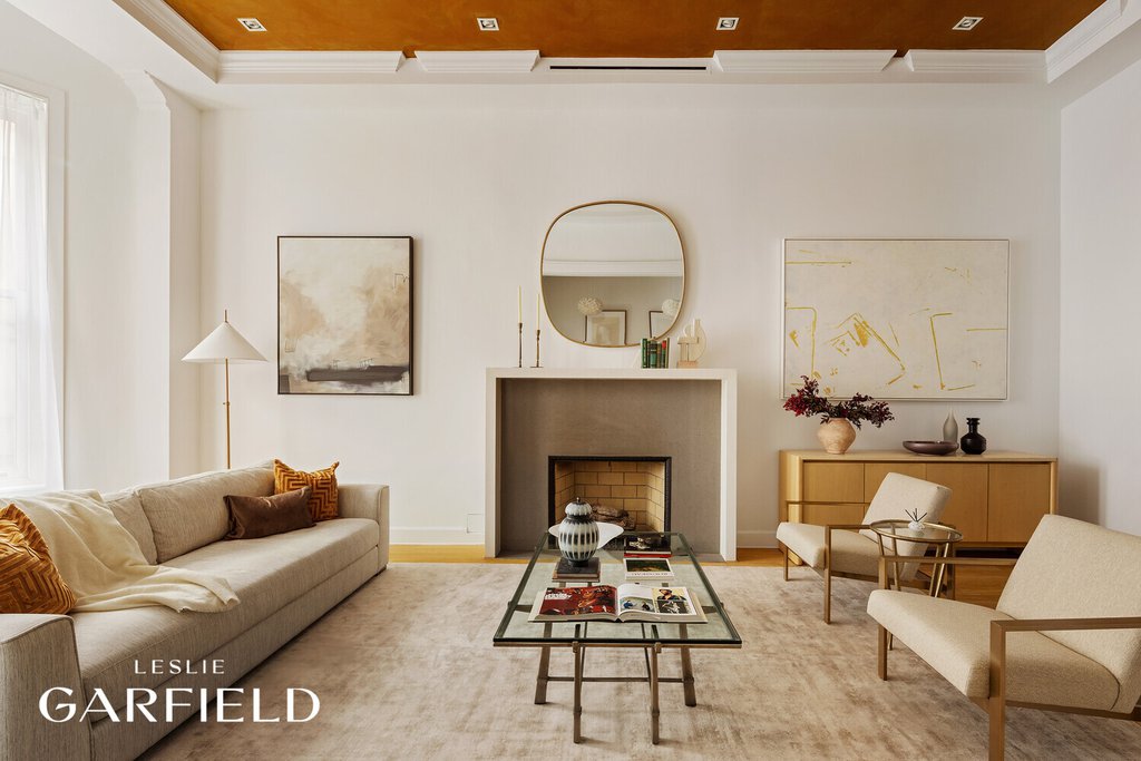 33 West 71st Street