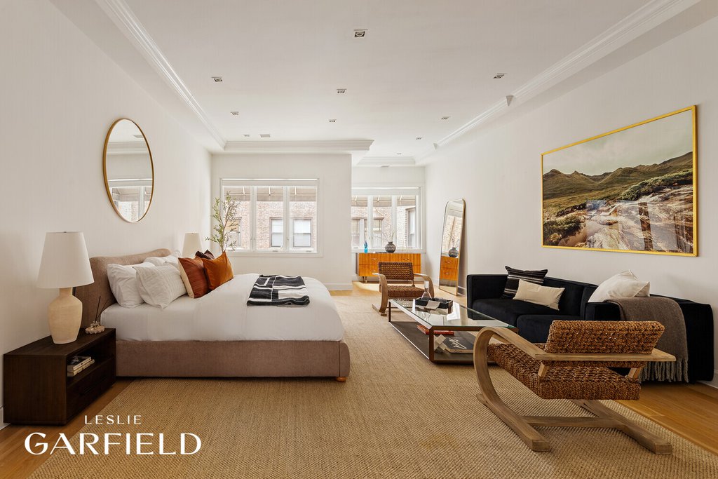 33 West 71st Street – For Sale photo 7