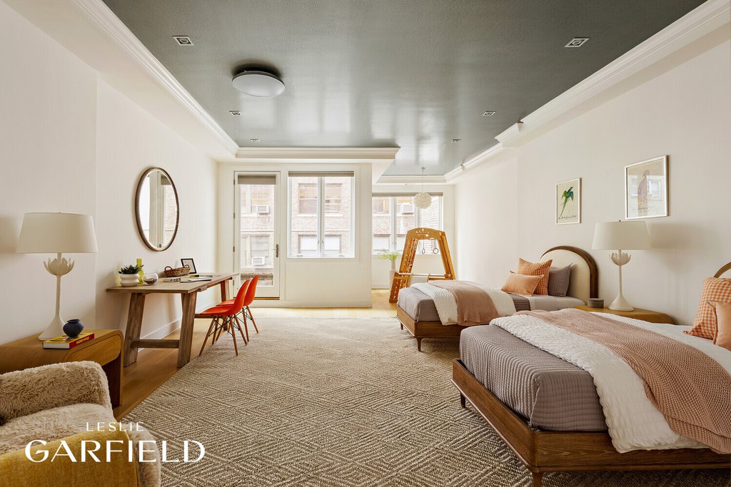 33 West 71st Street – For Sale photo 11