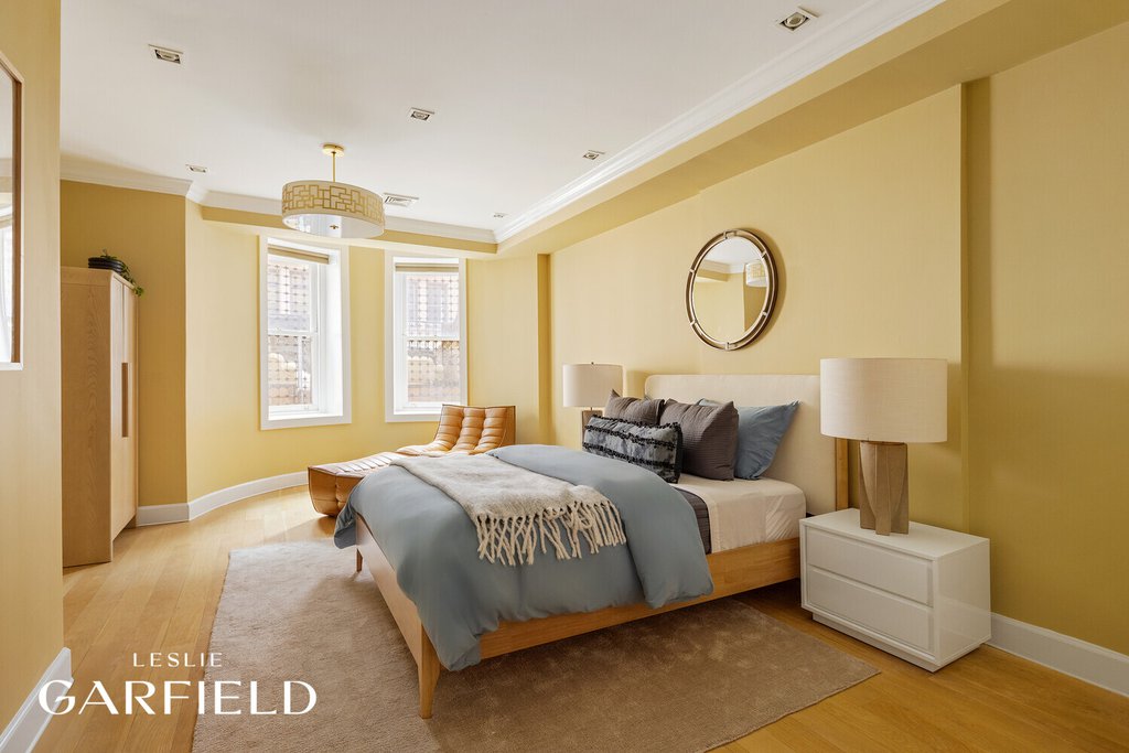 33 West 71st Street – For Sale photo 15