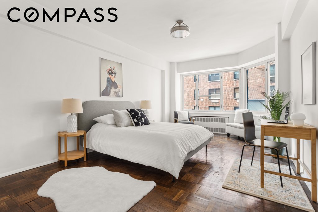 36 Sutton Place South, Unit 11D photo 5