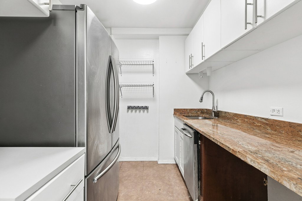 141 East 55th Street, Unit 10A photo 4