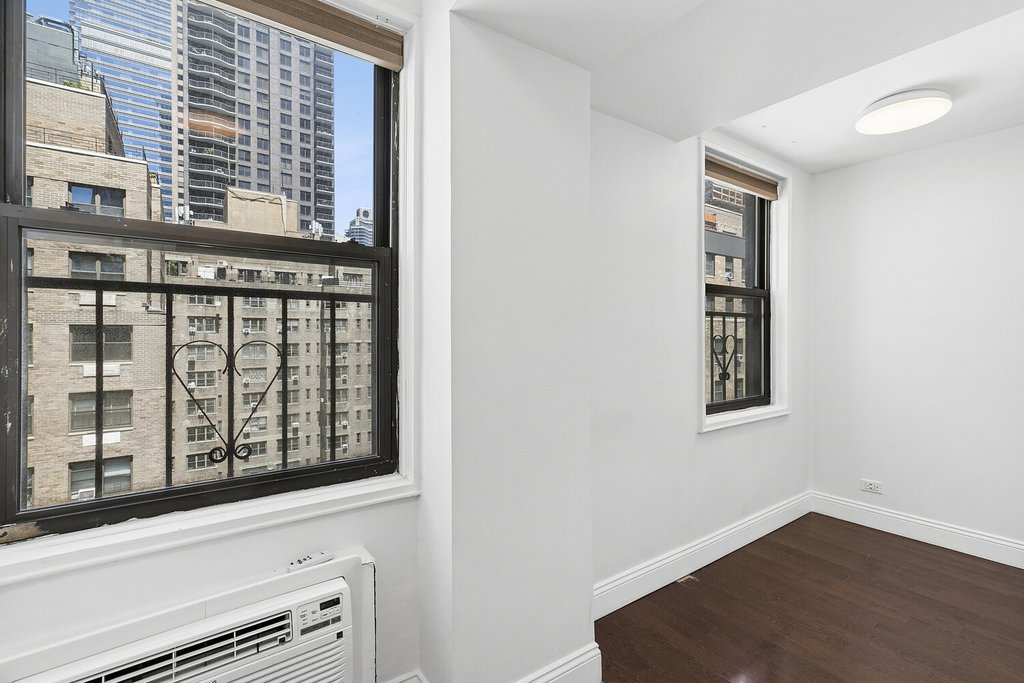 141 East 55th Street, Unit 10A photo 5