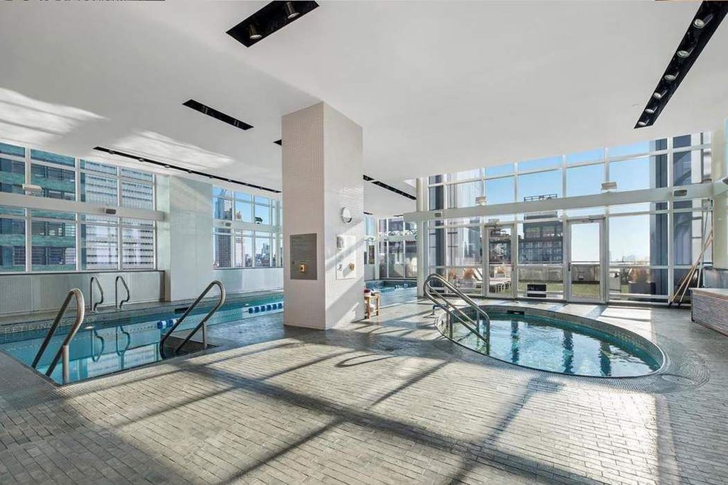 350 West 42nd Street, Unit 15H photo 6