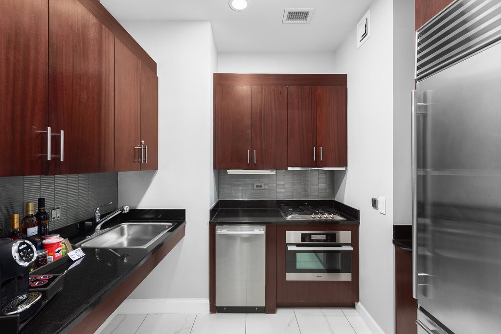 1 Central Park West, Unit 316 photo 4
