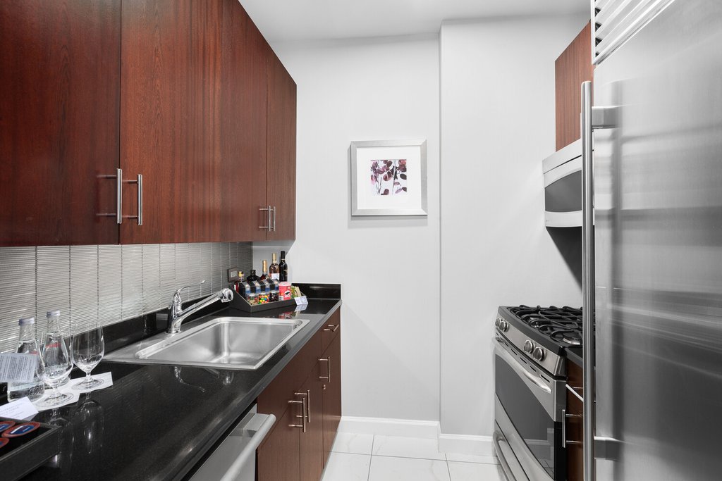 1 Central Park West, Unit 314 photo 4