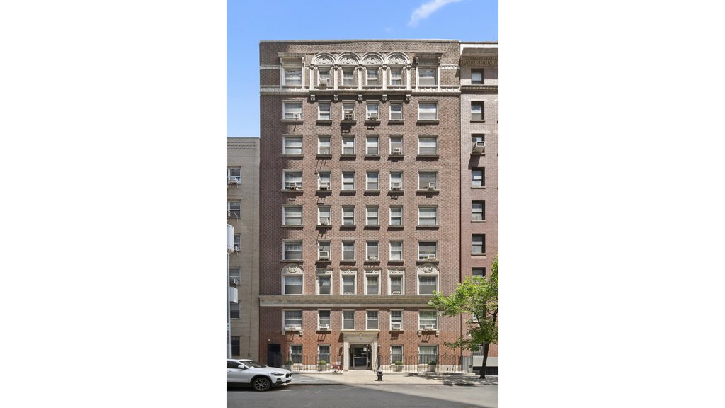 25 West 64th Street, Unit 4D photo 7