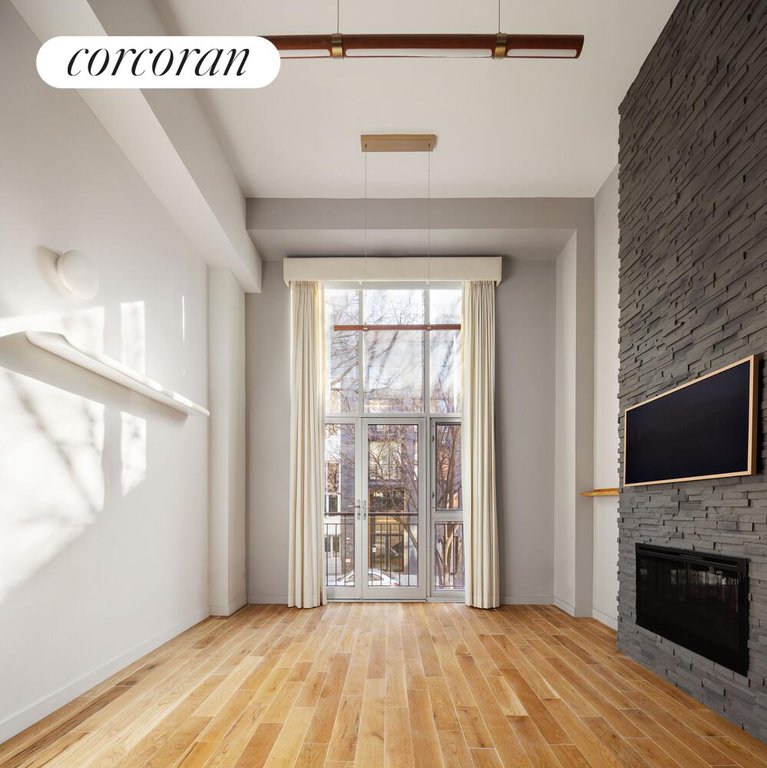151 Manhattan Avenue, Unit 2A photo 5