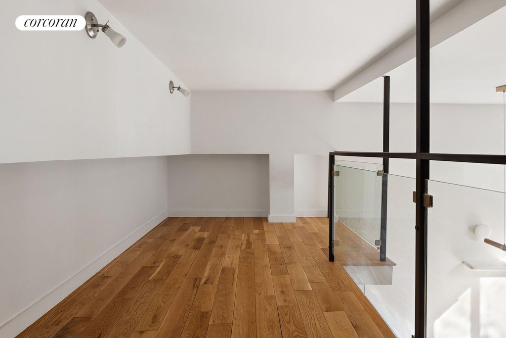 151 Manhattan Avenue, Unit 2A photo 12