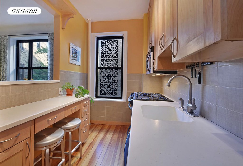 860 West 181st Street, Unit 55 photo 2