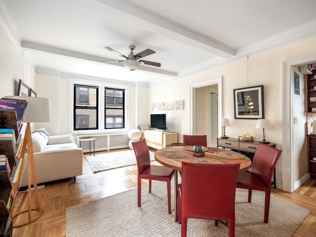 28 West 69th Street, Unit 8B