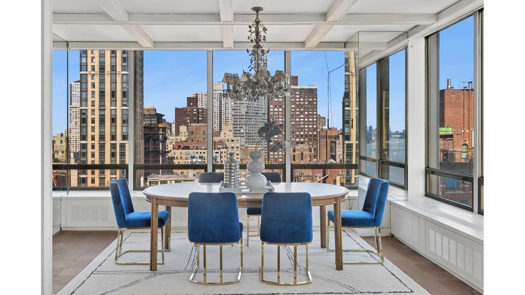 860 United Nations Plaza, Unit 21B photo 2