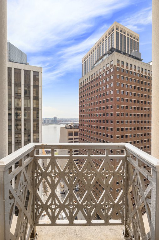 3 Hanover Square, Unit 19J photo 9