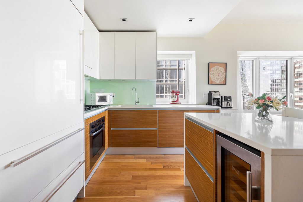 555 West 59th Street, Unit 15B photo 6