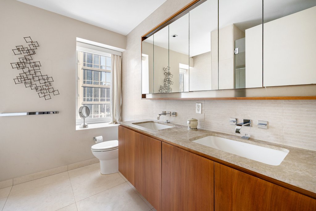 555 West 59th Street, Unit 15B photo 9