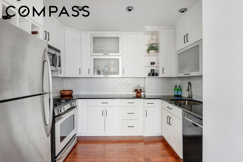 360 East 88th Street, Unit 22C photo 10