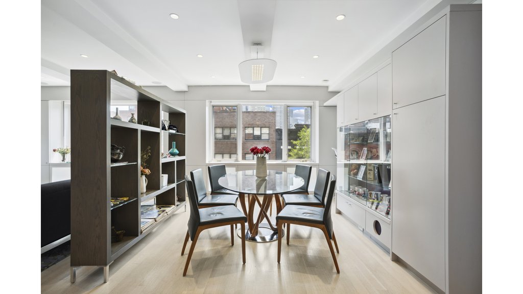 435 East 76th Street, Unit 6A photo 3
