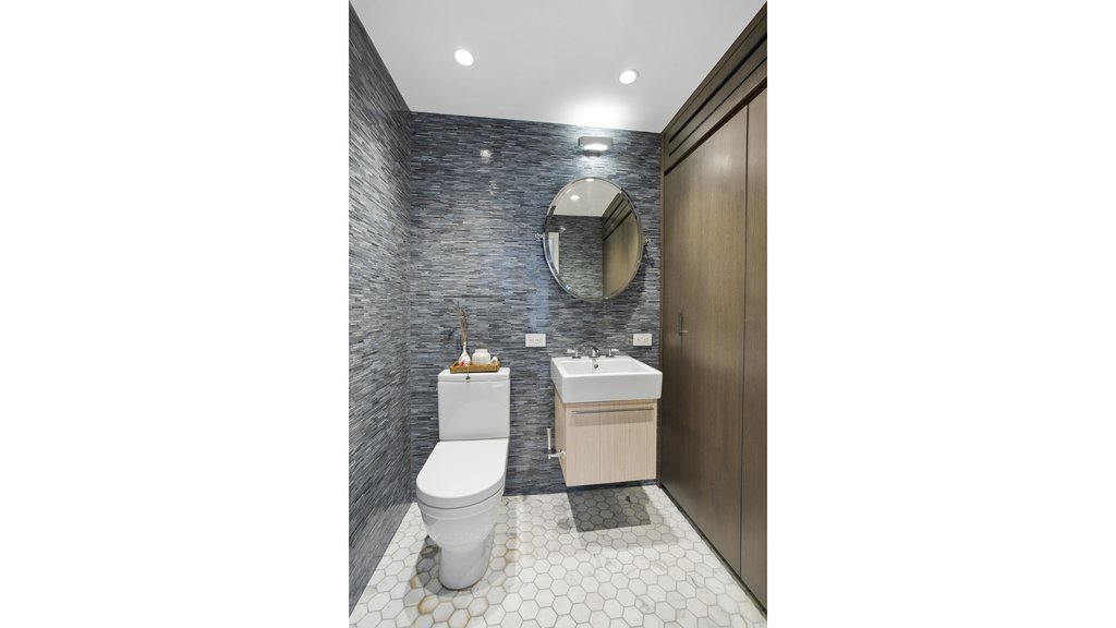 435 East 76th Street, Unit 6A photo 5